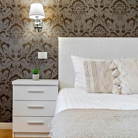 City Heart Retreat Elegant Apartment Bükreş Dış mekan fotoğraf
