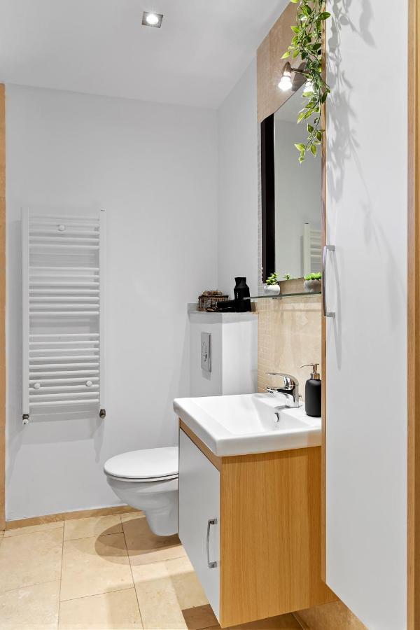 City Heart Retreat Elegant Apartment Bükreş Dış mekan fotoğraf