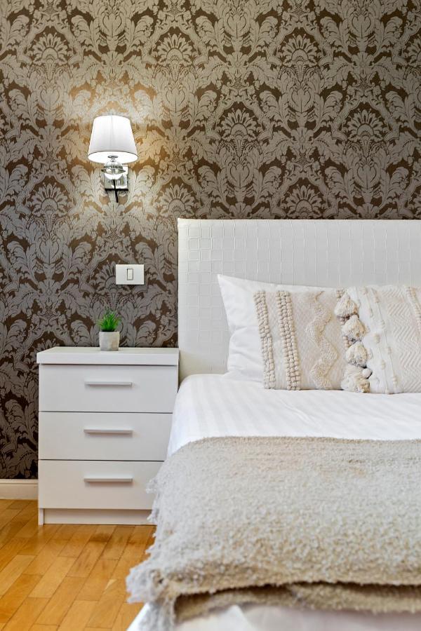 City Heart Retreat Elegant Apartment Bükreş Dış mekan fotoğraf
